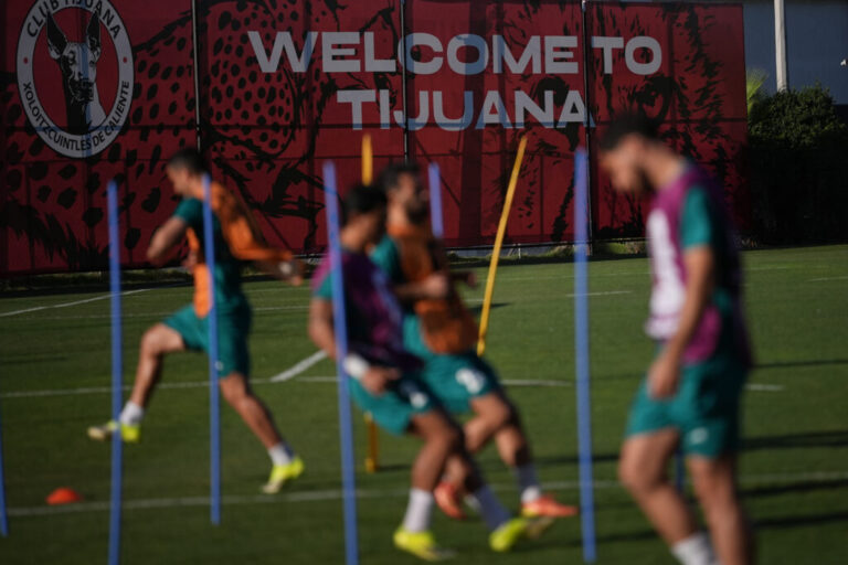 Players for Iran participate in a training session ahead of their team's World Cup Group G soccer match against Belgium Tuesday, June 16, 2026, in Tijuana, Mexico. (AP Photo/Gregory Bull)